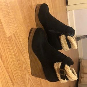 Black Wedged boots